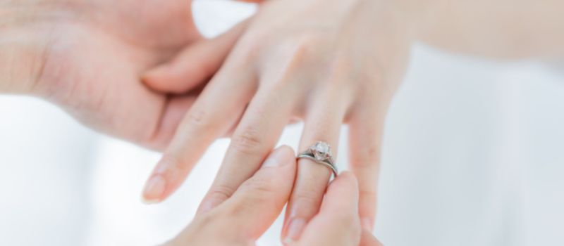 結婚　指輪　婚約